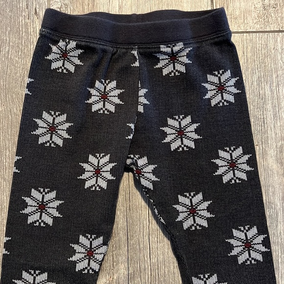 Hearth & Hand Magnolia Toddler Fair Isle Holiday
Pajama Set Snowflakes Grey - Picture 4 of 4